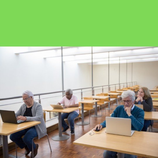 Idosos em cursos presenciais